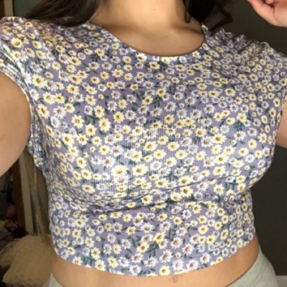 Boho Tie Backless Ditsy Floral Top - Picture 8 of 16